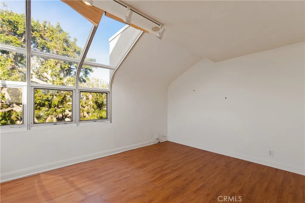 16061 Surprise Lane, Huntington Beach, California 92649 home-pic-9