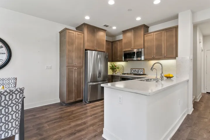 Gorgeous quartz counters and like new cabinetry