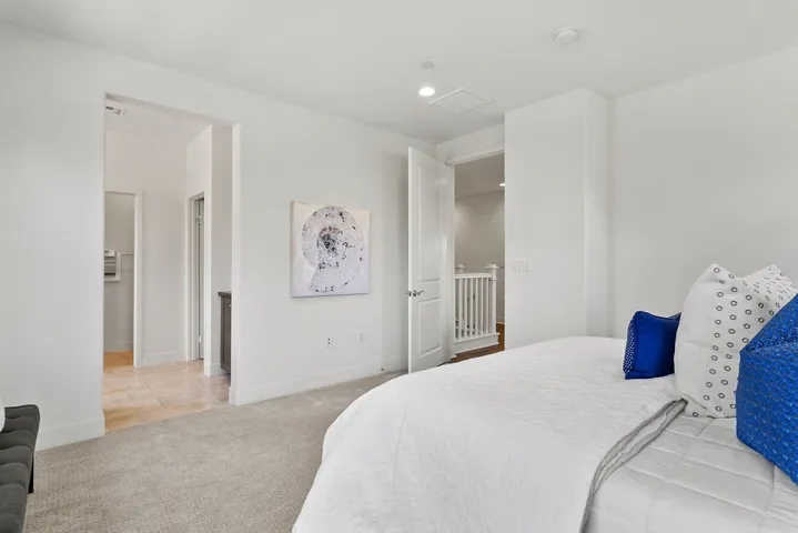 100 S Auburn Heights Ln, Anaheim Hills, California 92807