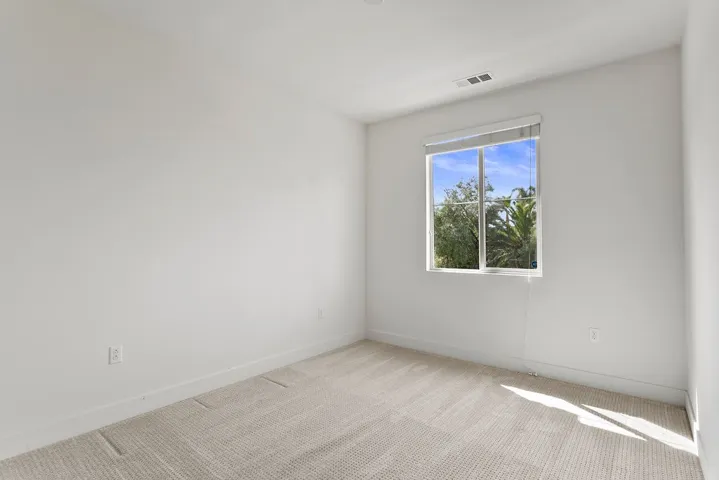 100 S Auburn Heights Ln, Anaheim Hills, California 92807