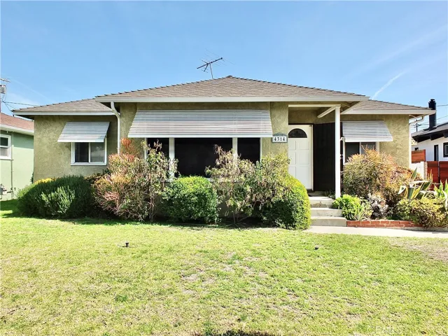 4314 Albury Avenue, Lakewood, California 90713