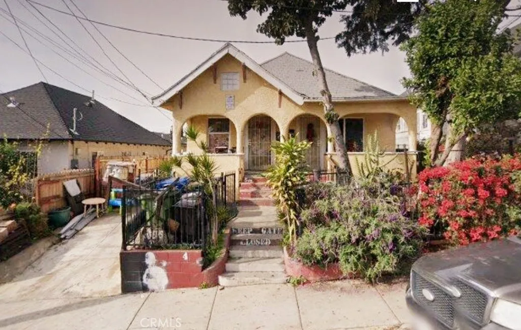 1713 S Berendo Street, Los Angeles, California 90006 home-pic-11