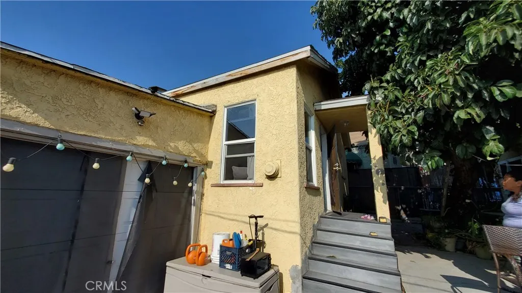 1713 S Berendo Street, Los Angeles, California 90006 home-pic-7