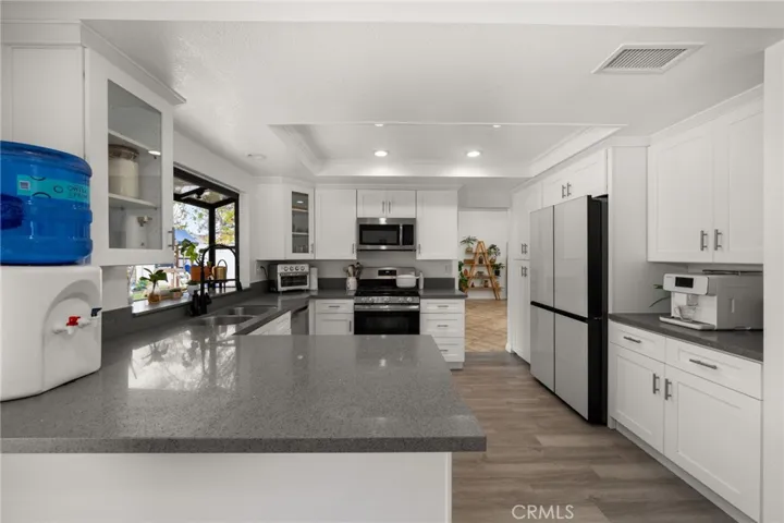 559 Conestoga Road, San Dimas, California 91773