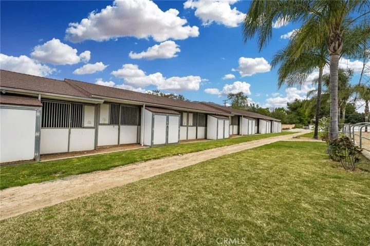 559 Conestoga Road, San Dimas, California 91773