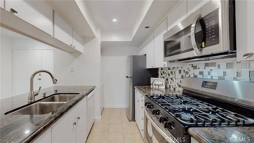 355 S Marengo Avenue 204, Pasadena, California 91101
