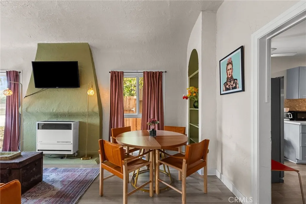 2346 N Cahuenga Boulevard, Los Angeles, California 90068 home-pic-6