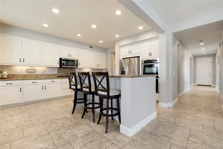 29844 Twin Lakes Road, Menifee, California 92585