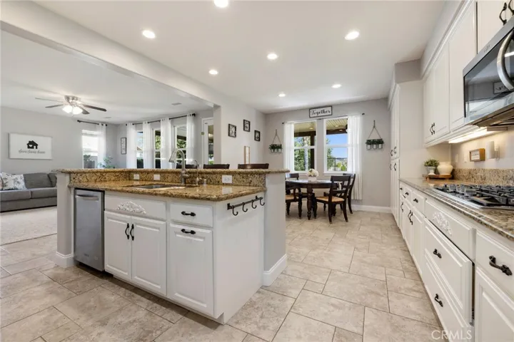 29844 Twin Lakes Road, Menifee, California 92585