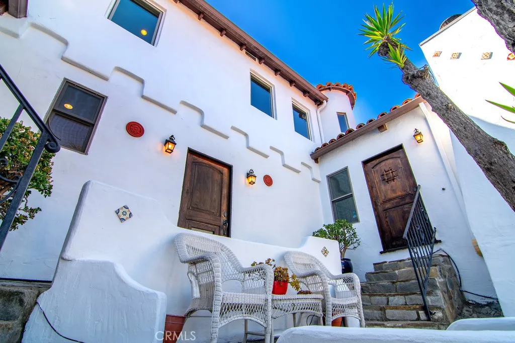 3700 Arbolada Road, Los Feliz, California 90027 home-pic-13