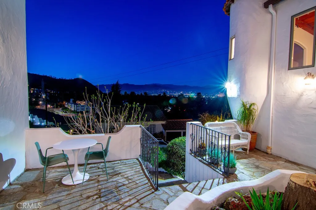 3700 Arbolada Road, Los Feliz, California 90027 home-pic-44