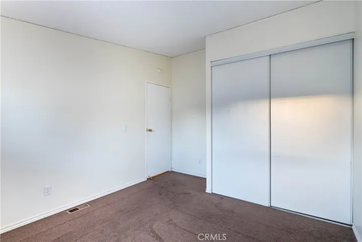 20843 Waalew Road C8, Apple Valley, California 92307