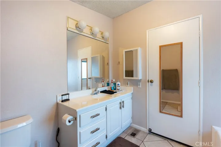 20843 Waalew Road C8, Apple Valley, California 92307