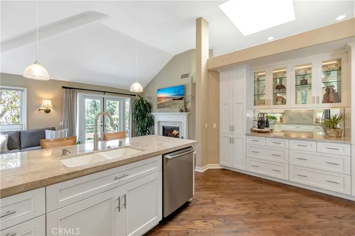 6203 Cordoba Court, Long Beach, California 90803