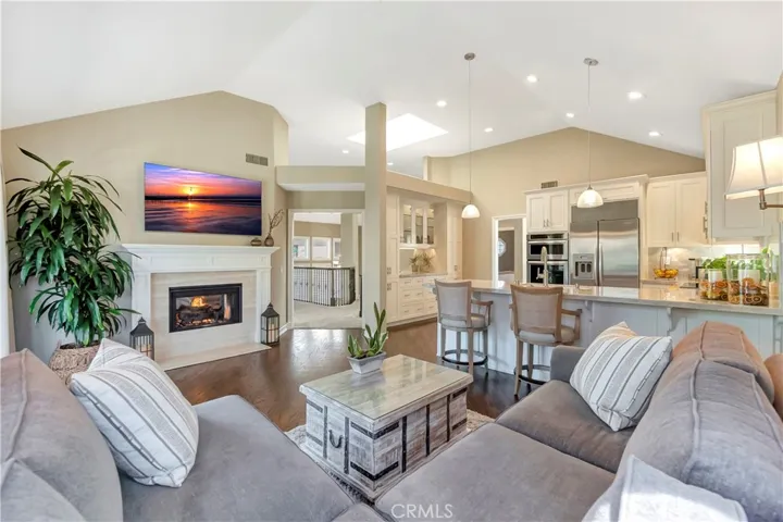 6203 Cordoba Court, Long Beach, California 90803