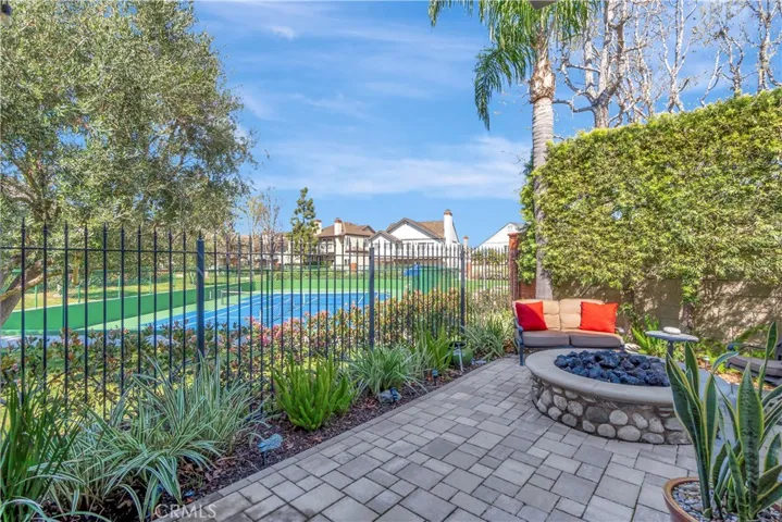 6203 Cordoba Court, Long Beach, California 90803