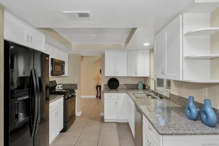 10678 Rancho Carmel Dr, San Diego, California 92128