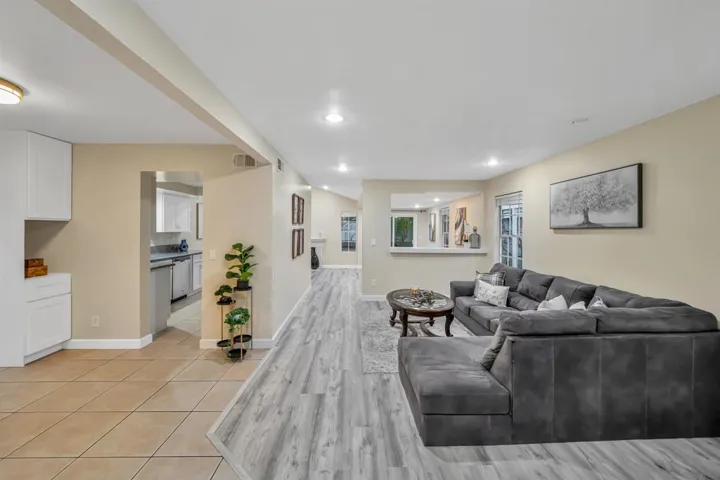 10678 Rancho Carmel Dr, San Diego, California 92128