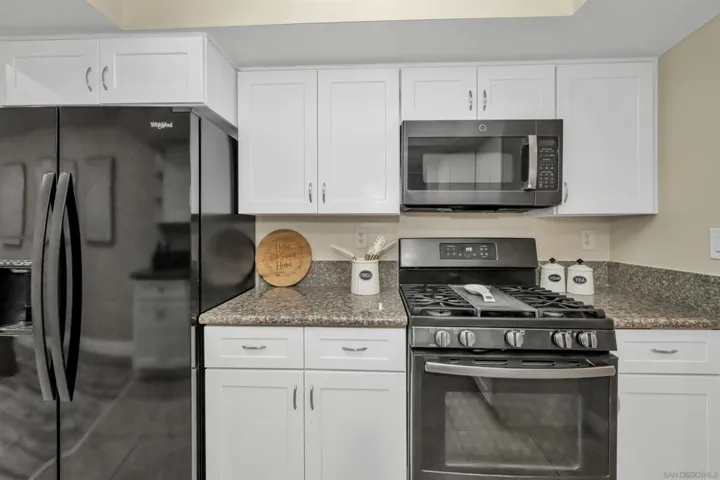 10678 Rancho Carmel Dr, San Diego, California 92128