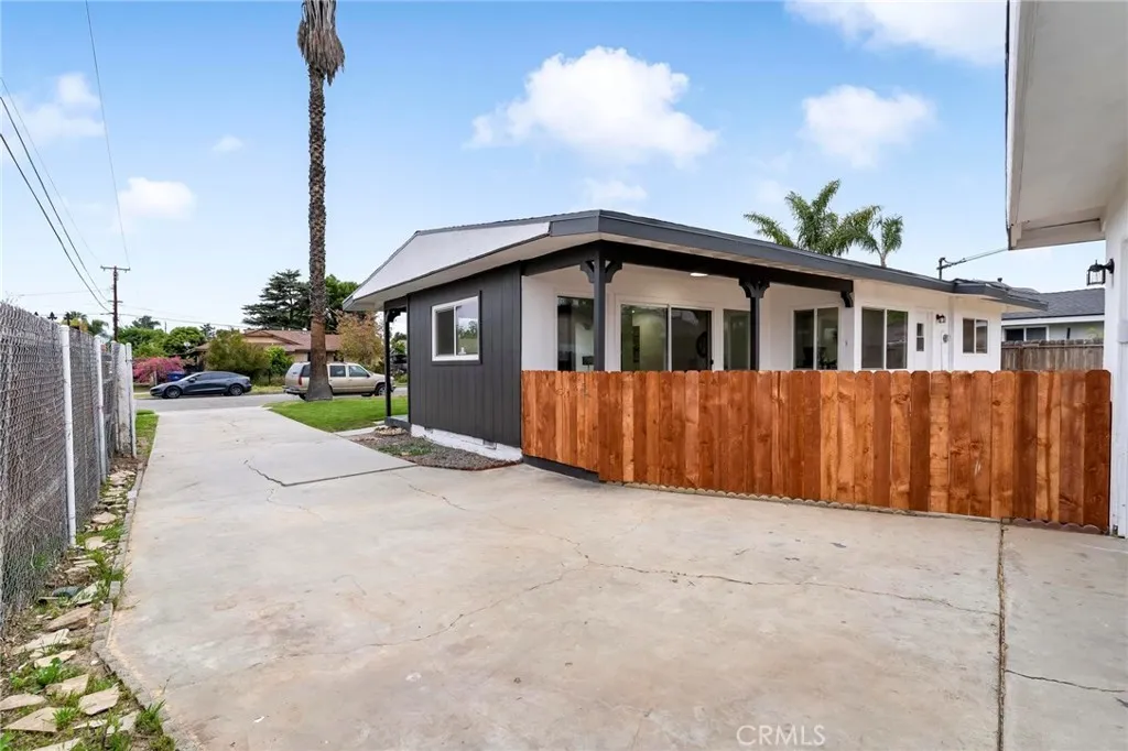 5392 Walter Street, Riverside, California 92504 home-pic-6