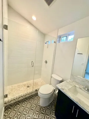 4620 Woodman Avenue, Sherman Oaks, California 91423