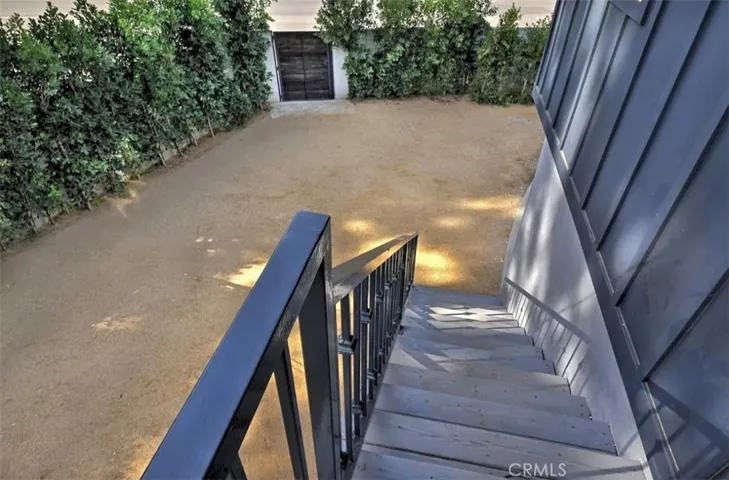 4620 Woodman Avenue, Sherman Oaks, California 91423