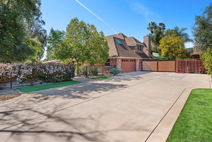 24002 Del Amo Rd, Ramona, California 92065