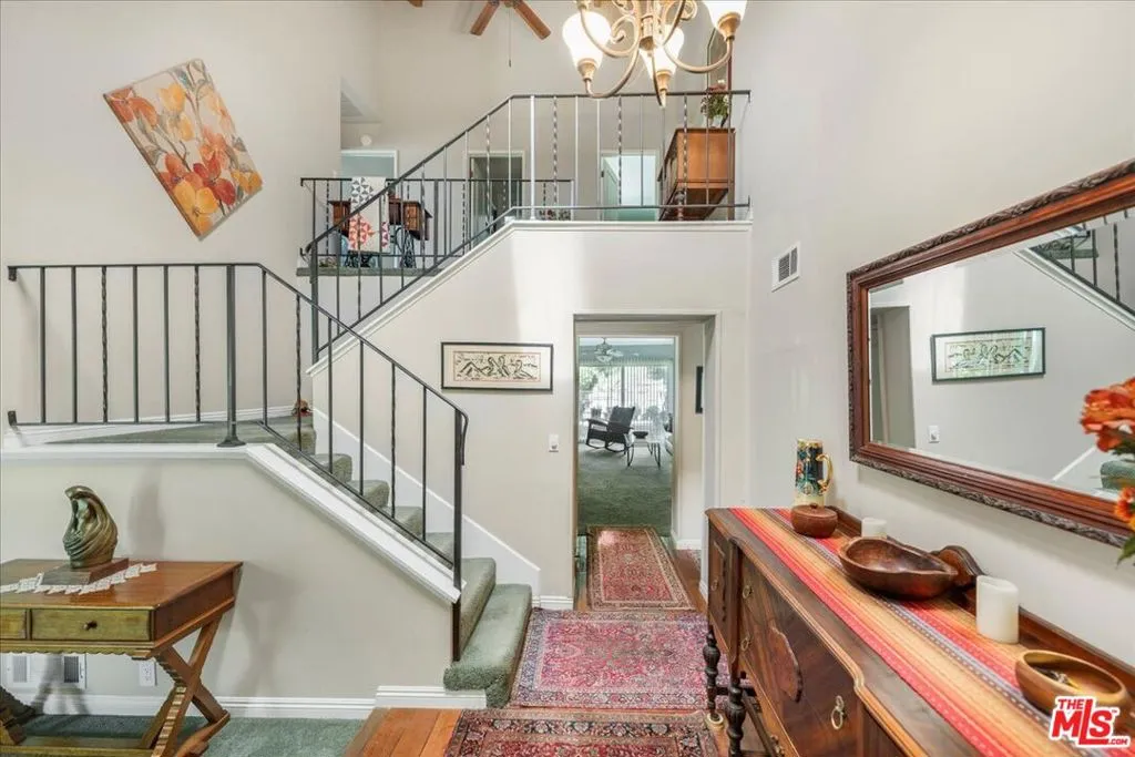 9697 Moorgate Road, Beverly Hills, California 90210 home-pic-7