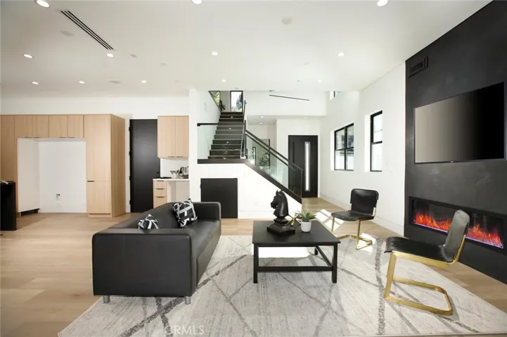 8409 Cora Street, Sunland, California 91040