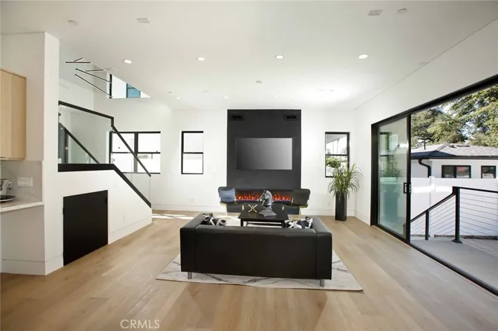 8409 Cora Street, Sunland, California 91040