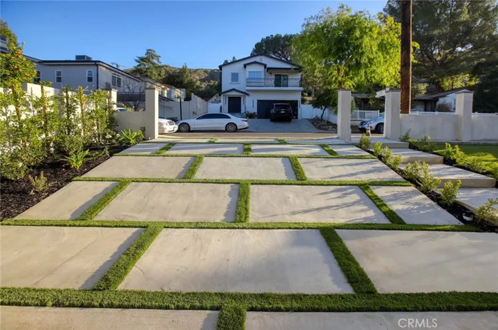 8409 Cora Street, Sunland, California 91040