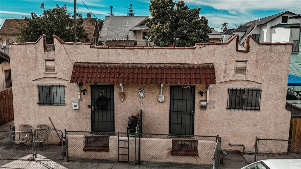 2625 Juliet Street, Los Angeles, California 90007 home-pic-0