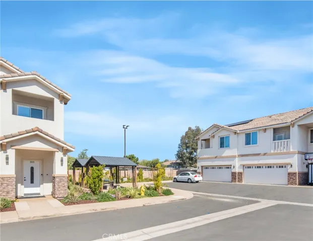 9223 Cypress Avenue, Fontana, California 92335