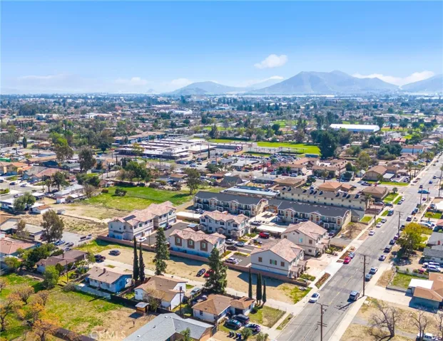 9223 Cypress Avenue, Fontana, California 92335