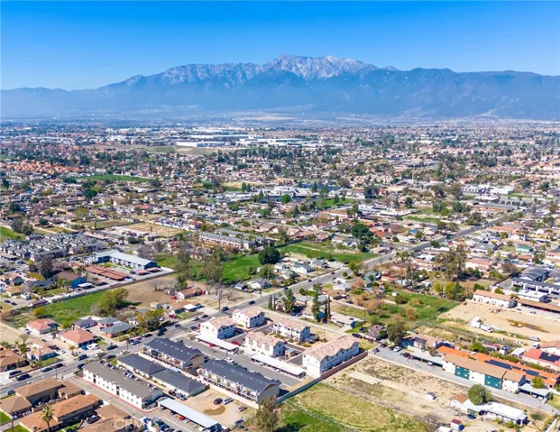 9223 Cypress Avenue, Fontana, California 92335