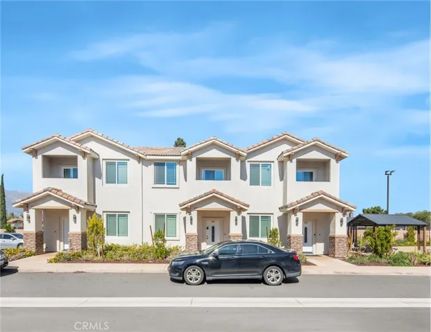 9223 Cypress Avenue, Fontana, California 92335