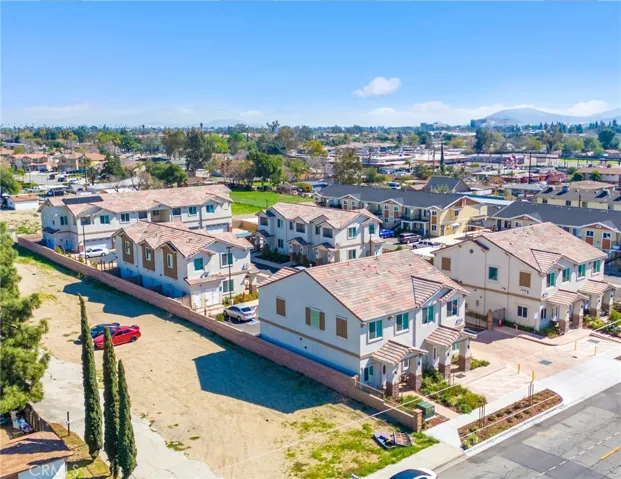 9223 Cypress Avenue, Fontana, California 92335
