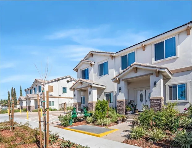 9223 Cypress Avenue, Fontana, California 92335