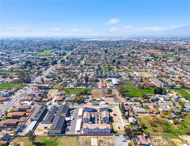 9223 Cypress Avenue, Fontana, California 92335