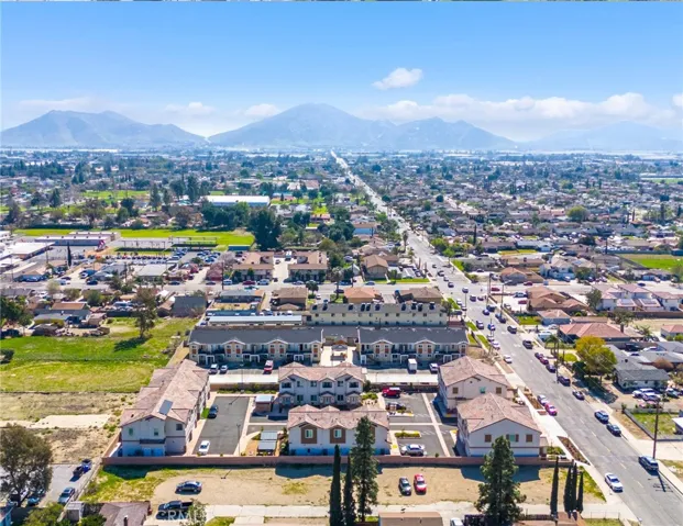 9223 Cypress Avenue, Fontana, California 92335