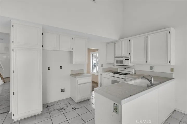 5785 Riviera Avenue, Banning, California 92220