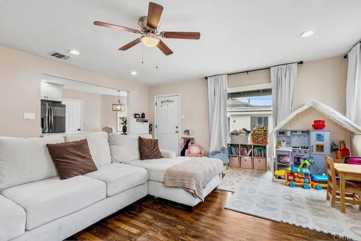 821 Maria Avenue, Spring Valley, California 91977