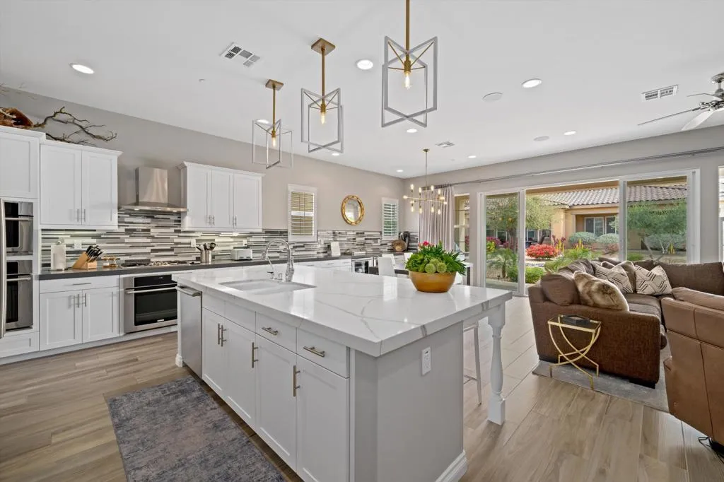 4150 Via Cararra, Palm Desert, California 92260 home-pic-3