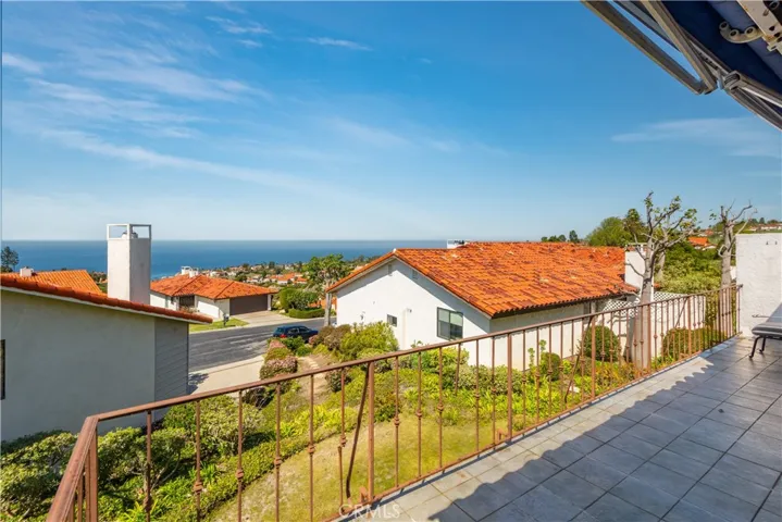 25 Ocean Crest Court, Rancho Palos Verdes, California 90275