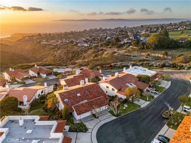 25 Ocean Crest Court, Rancho Palos Verdes, California 90275