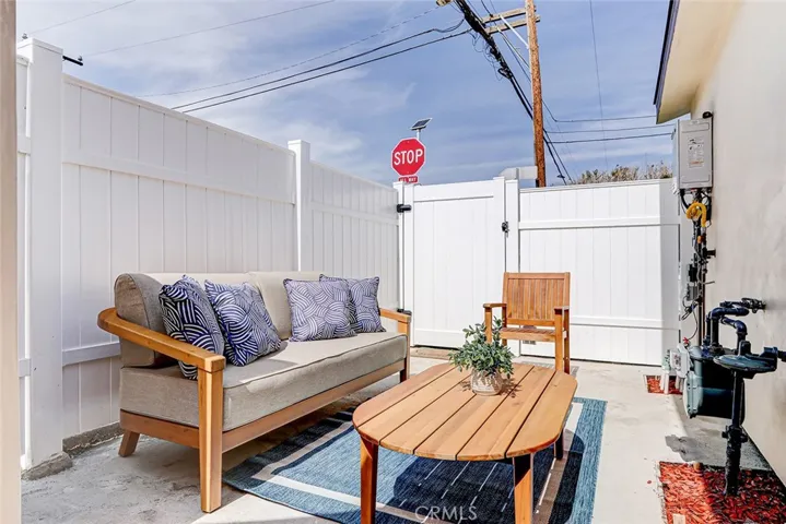 2200 Plant Avenue, Redondo Beach, California 90278