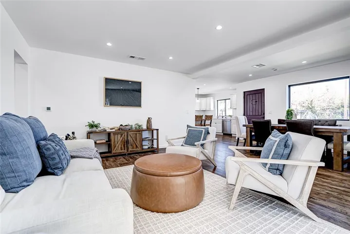 2200 Plant Avenue, Redondo Beach, California 90278