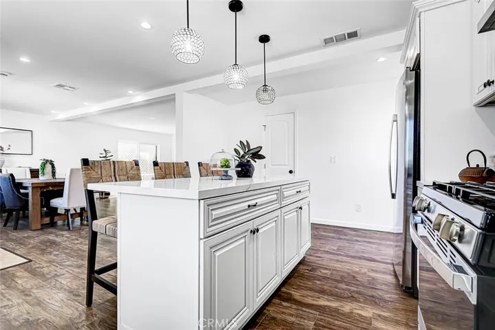 2200 Plant Avenue, Redondo Beach, California 90278