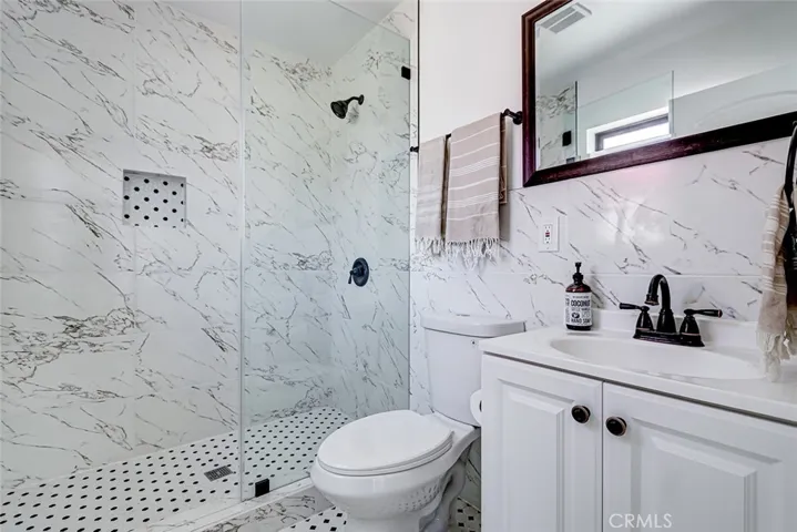 2200 Plant Avenue, Redondo Beach, California 90278