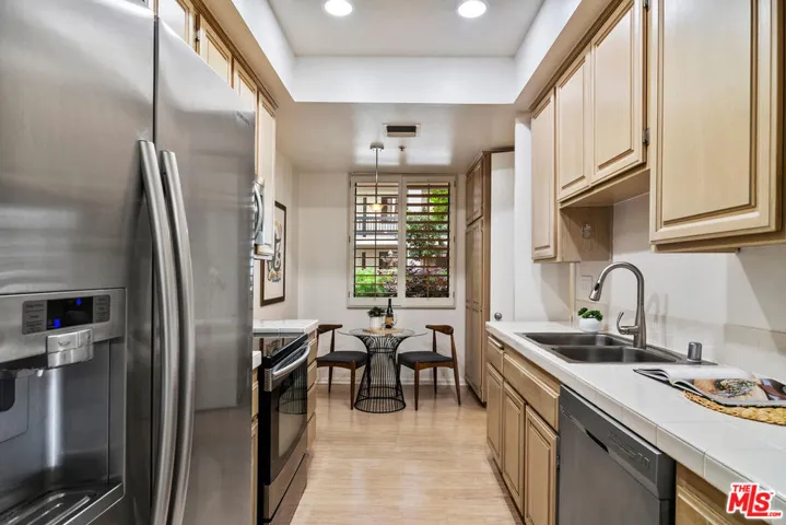 2131 Century Park Lane 116, Los Angeles, California 90067